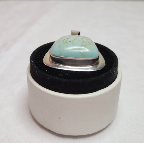 Vintage Sterling silver turquoise pendant - Picture 4 of 10